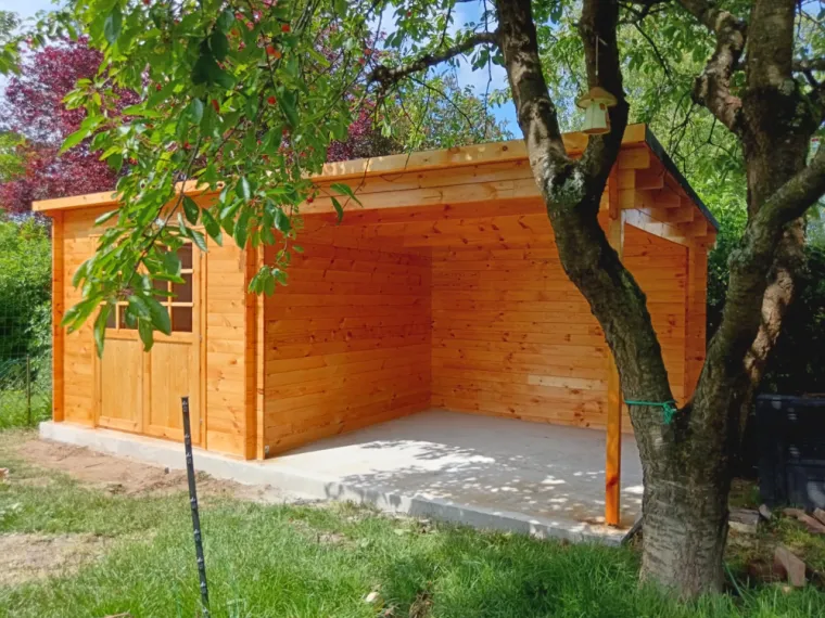 Réalisation dalle béton et montage d'un cabanon avec auvent à Amiens, Amiens, SARL BATTITAN